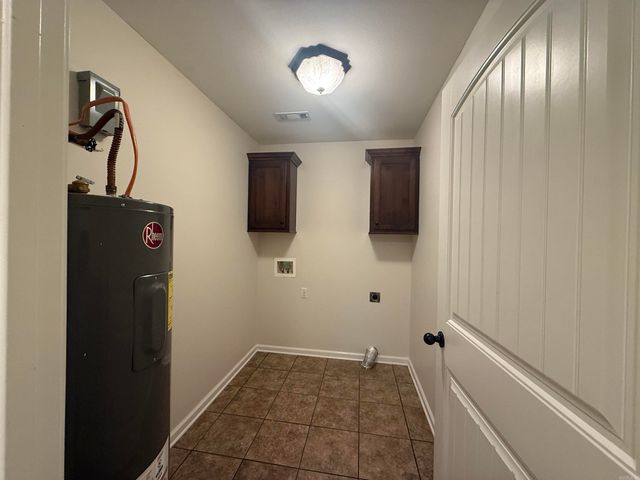 906 Garrison, Paragould, AR 72450