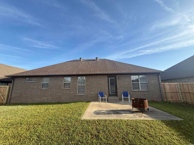 906 Garrison, Paragould, AR 72450