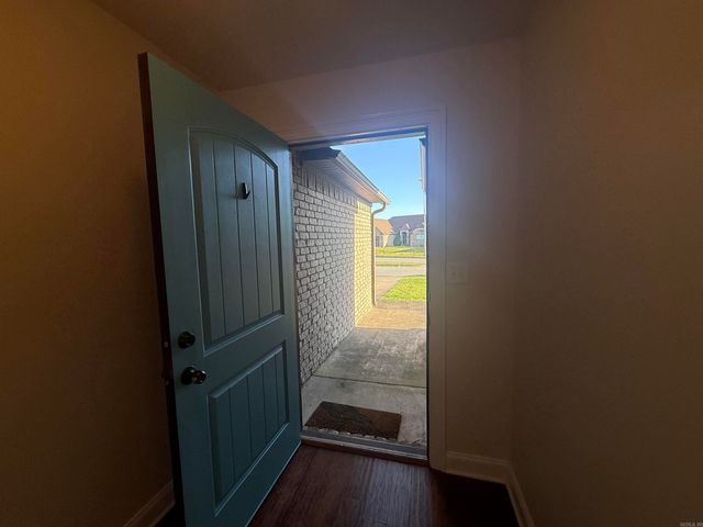 906 Garrison, Paragould, AR 72450