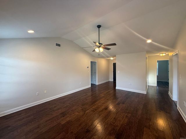 906 Garrison, Paragould, AR 72450
