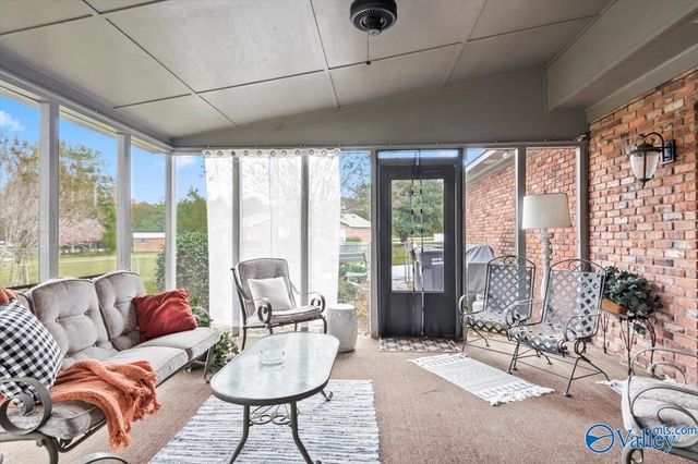 4203 SE Horseshoe Bend Road SE, Decatur, AL 35603