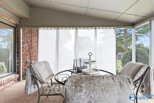 4203 SE Horseshoe Bend Road SE, Decatur, AL 35603