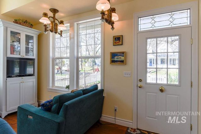 103 S Polk St., Moscow, ID 83843