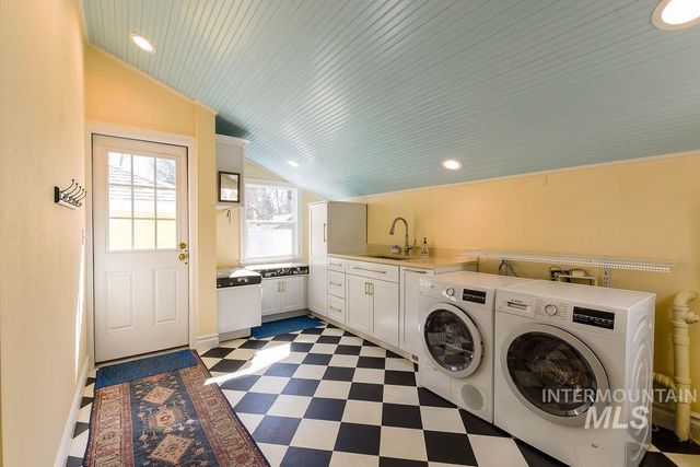 103 S Polk St., Moscow, ID 83843