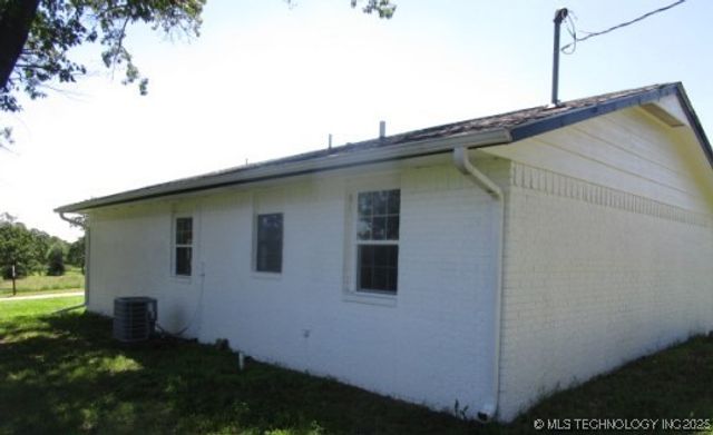 13290 S 4230 Road, Claremore, OK 74017
