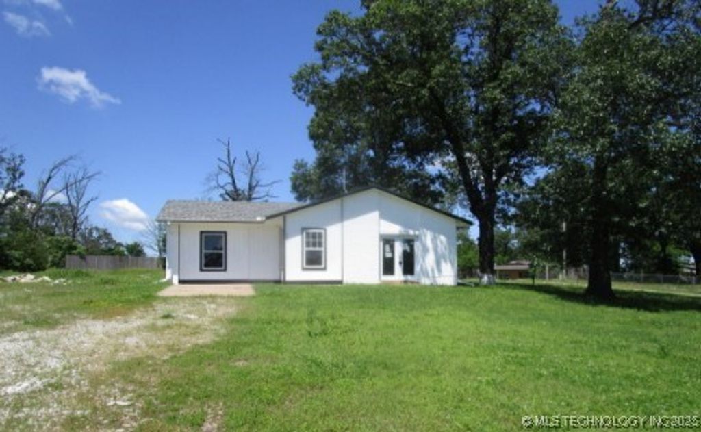 13290 S 4230 Road, Claremore, OK 74017