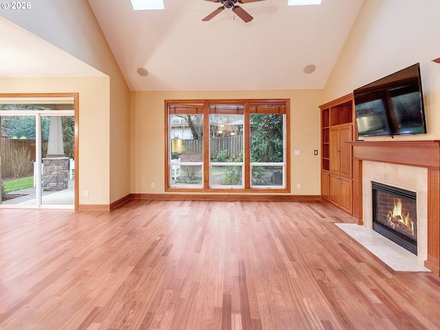 11048 Sw MADRONE Ct, Tualatin, OR 97062