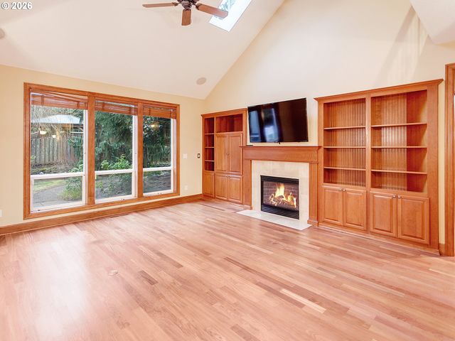 11048 Sw MADRONE Ct, Tualatin, OR 97062