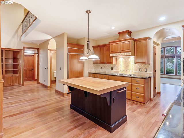 11048 Sw MADRONE Ct, Tualatin, OR 97062