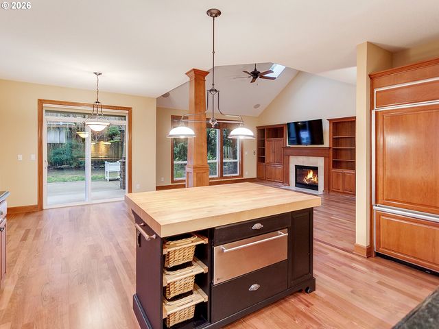 11048 Sw MADRONE Ct, Tualatin, OR 97062