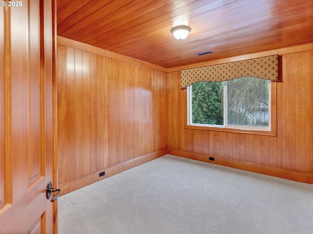 11048 Sw MADRONE Ct, Tualatin, OR 97062