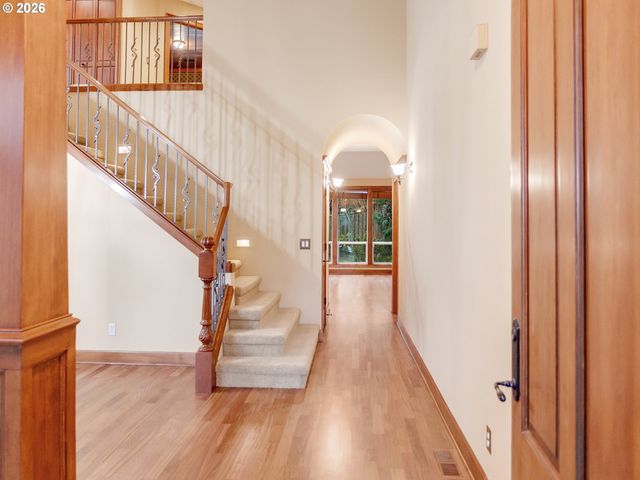 11048 Sw MADRONE Ct, Tualatin, OR 97062