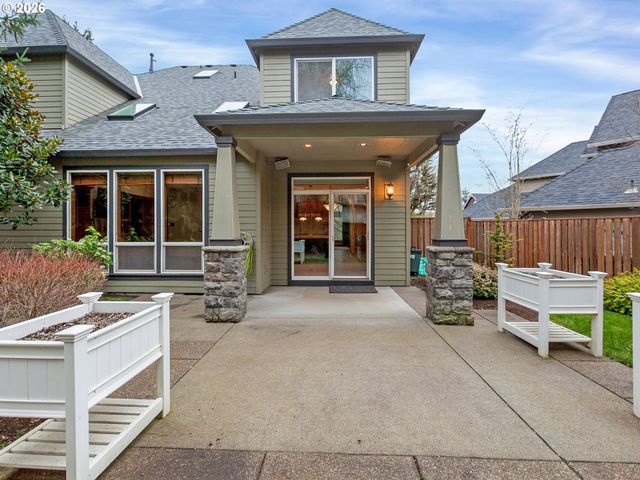 11048 Sw MADRONE Ct, Tualatin, OR 97062