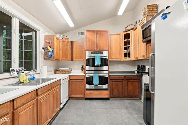 757 Turtle Creek Drive, Pittsboro, NC 27312