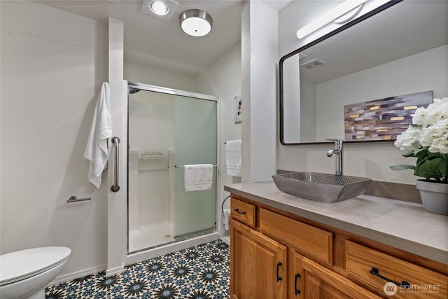 1069 5th, Steilacoom, WA 98388