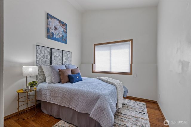 1069 5th, Steilacoom, WA 98388