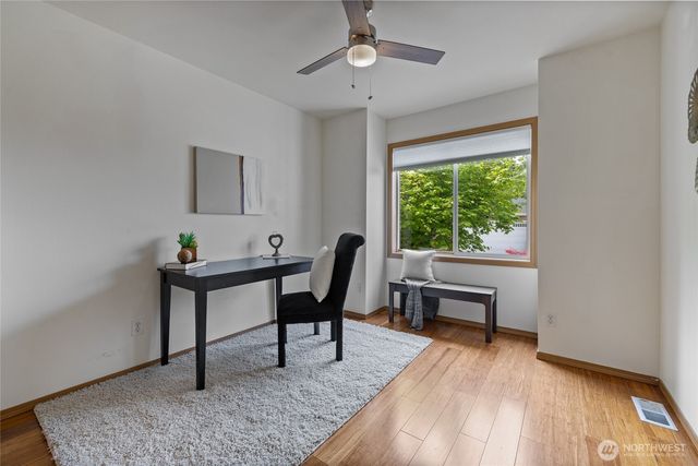 1069 5th, Steilacoom, WA 98388
