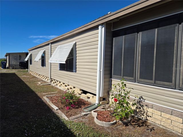 8907 32ND AVENUE E, Palmetto, FL 34221