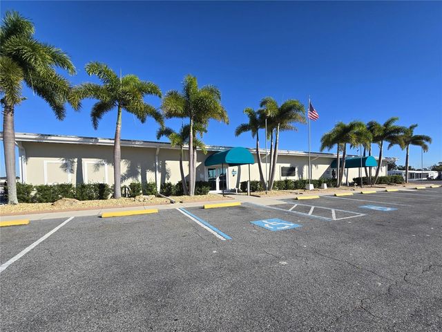 8907 32ND AVENUE E, Palmetto, FL 34221