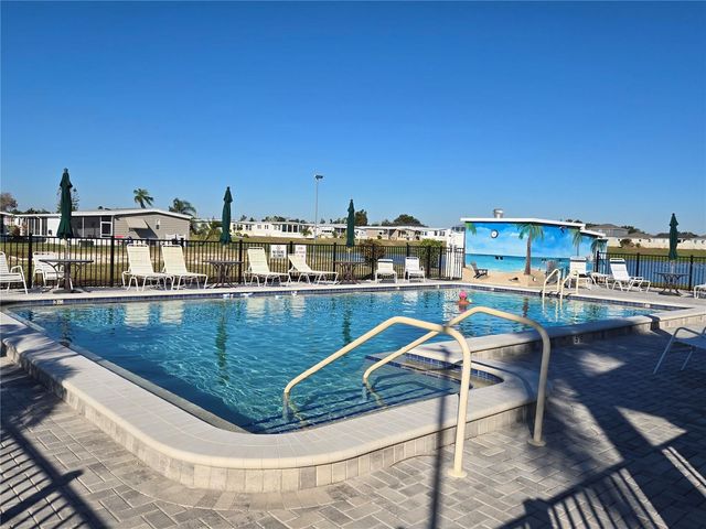 8907 32ND AVENUE E, Palmetto, FL 34221