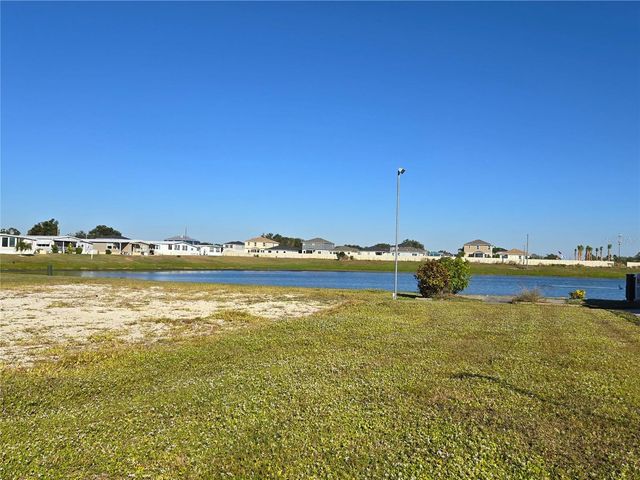 8907 32ND AVENUE E, Palmetto, FL 34221