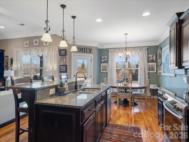 137 Ledge Stone Lane, Gaffney, SC 29341