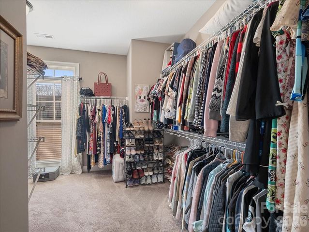 137 Ledge Stone Lane, Gaffney, SC 29341