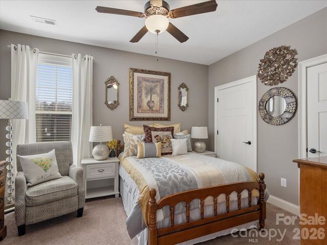 137 Ledge Stone Lane, Gaffney, SC 29341