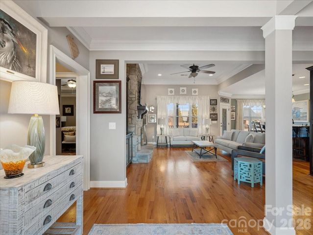 137 Ledge Stone Lane, Gaffney, SC 29341