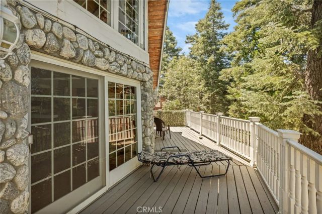 755 Grass Valley, Lake Arrowhead, CA 92352
