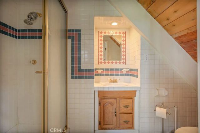 755 Grass Valley, Lake Arrowhead, CA 92352