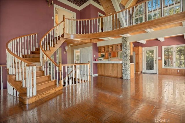 755 Grass Valley, Lake Arrowhead, CA 92352