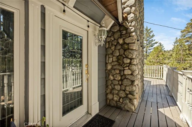 755 Grass Valley, Lake Arrowhead, CA 92352