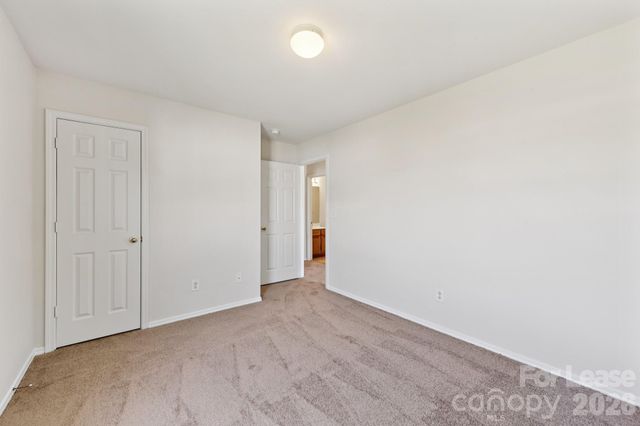 8605 Redding Glen Avenue, Charlotte, NC 28216