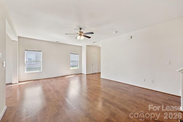 8605 Redding Glen Avenue, Charlotte, NC 28216