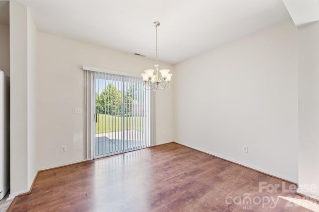 8605 Redding Glen Avenue, Charlotte, NC 28216