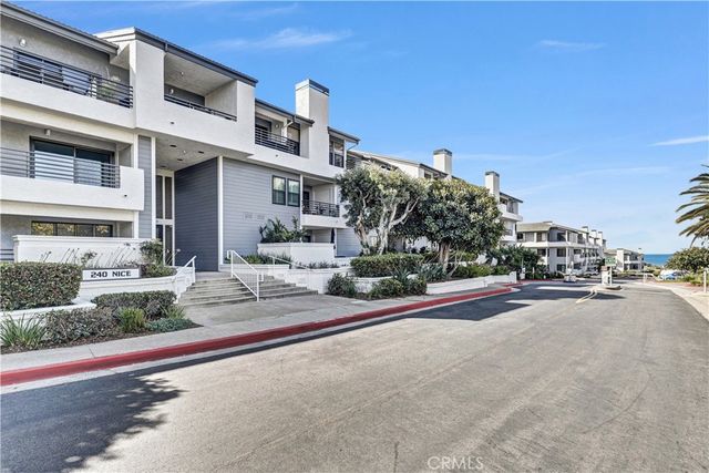 240 Nice Lane 114, Newport Beach, CA 92663