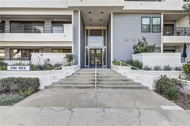 240 Nice Lane 114, Newport Beach, CA 92663