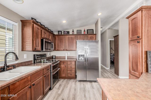 2528 E MCKELLIPS Road 116, Mesa, AZ 85213