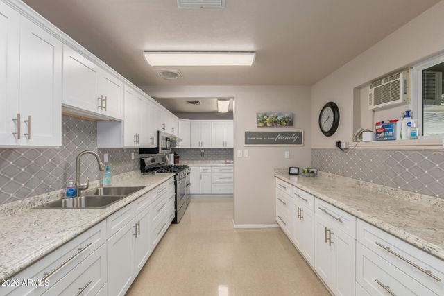 2528 E MCKELLIPS Road 116, Mesa, AZ 85213