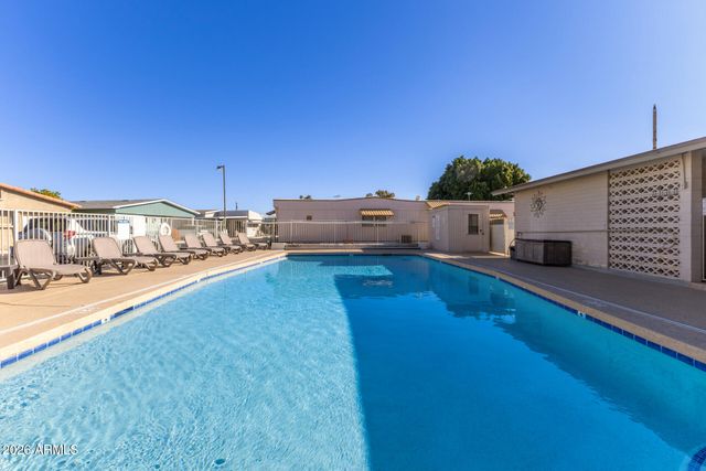 2528 E MCKELLIPS Road 116, Mesa, AZ 85213