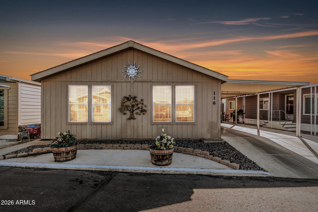 2528 E MCKELLIPS Road 116, Mesa, AZ 85213