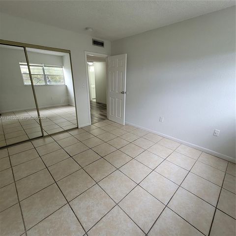5100 SW 41st St 227, Pembroke Park, FL 33023