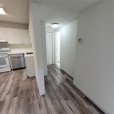 5100 SW 41st St 227, Pembroke Park, FL 33023