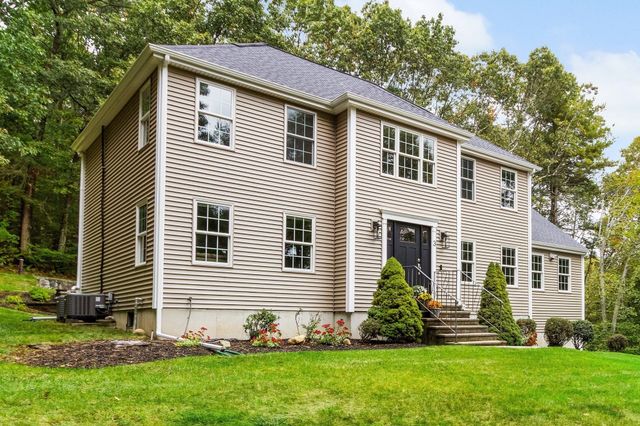 3 Tia Place, Franklin, MA 02038