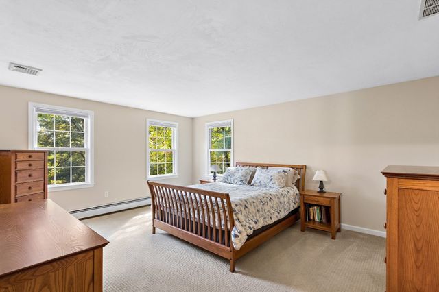 3 Tia Place, Franklin, MA 02038