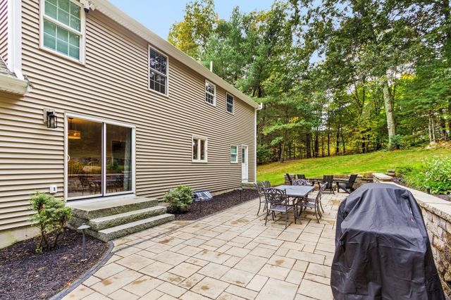 3 Tia Place, Franklin, MA 02038