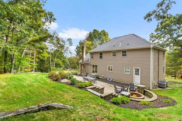 3 Tia Place, Franklin, MA 02038