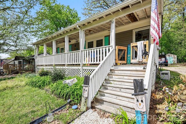 403 Oakdale Avenue, Kannapolis, NC 28083