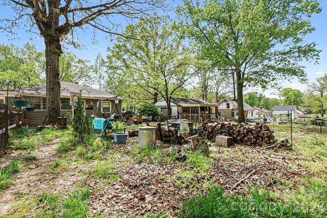 403 Oakdale Avenue, Kannapolis, NC 28083